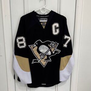 Pittsburgh Penguins “vegas gold” Sidney Crosby jersey